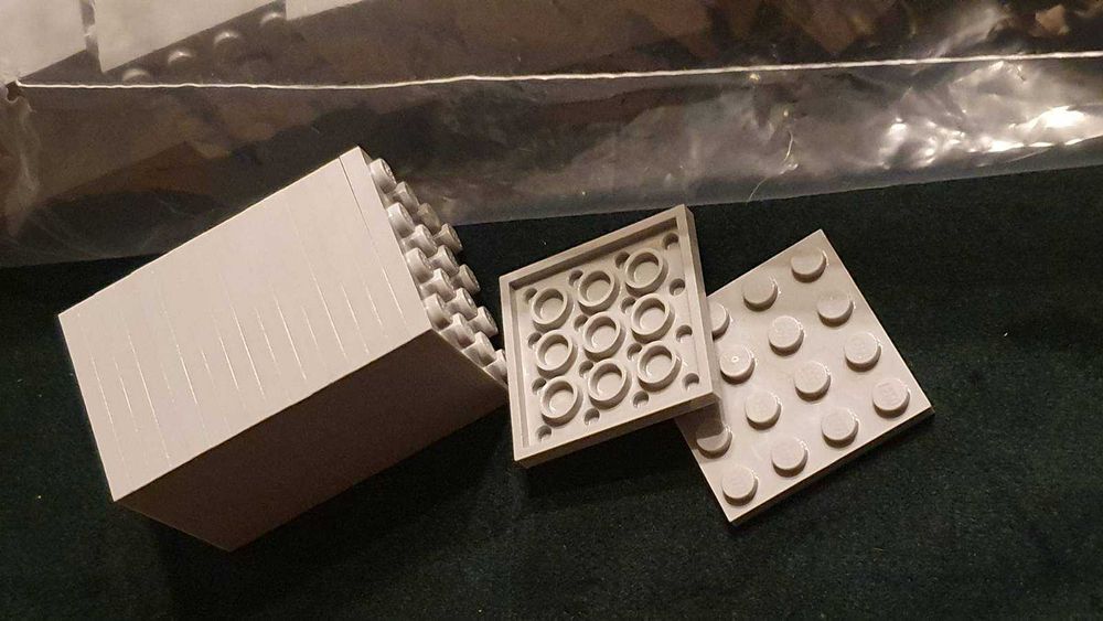 Zestaw MILS MAX, LEGO 3031, 500 szt płytki jasno szare LBG 4x4, nowe