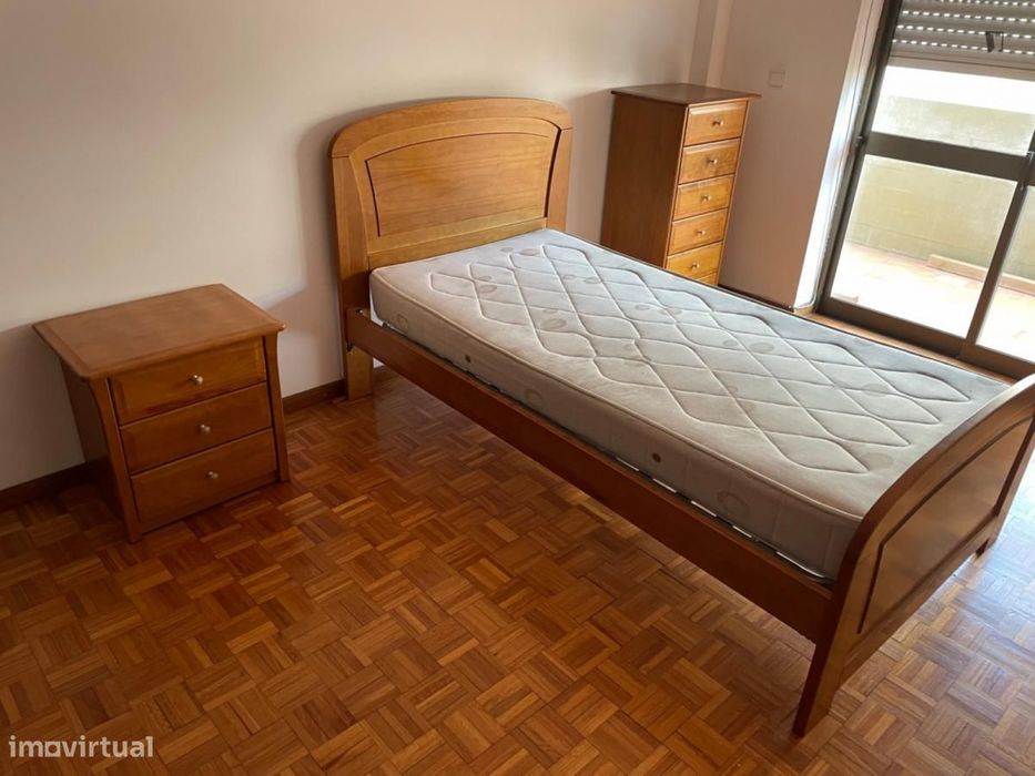 Quarto - localizado em Norton de Matos Coimbra