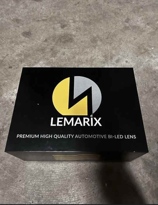 Біксенонові лінзи Hella Intemo 4 з лампами