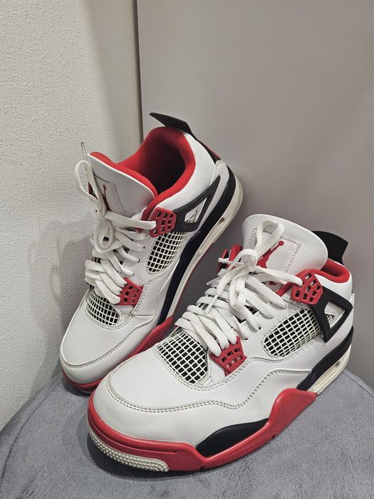 Кросівки Air Jordan 4 Retro Fire Red