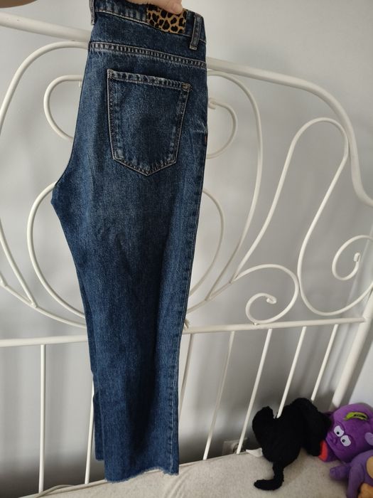 Zara dżinsy prosta nogawka dziury jeans straigh denim S