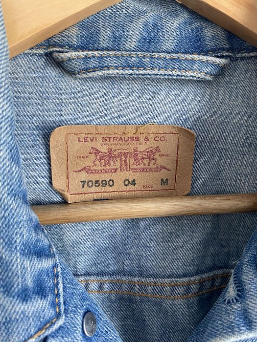 Kurtka jeansowa z kieszeniami jasny jeans oryginał Levi’s M 38