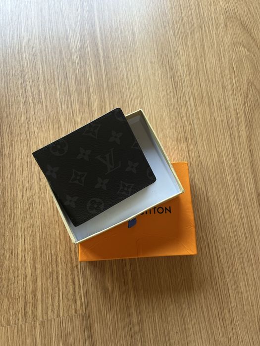 Louis Vuitton Monogram Canvas Bifold Wallet