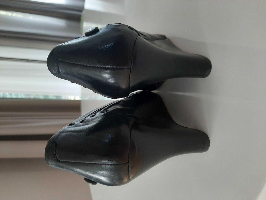 Czółenka na koturnie Nine West rozmiar 35