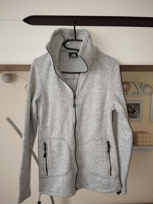 Ciepła zimowa bluza polarowa New Balance S 36