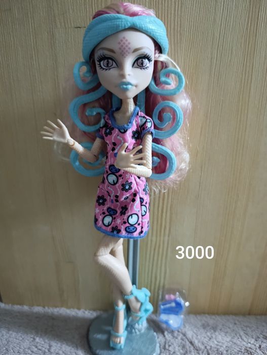 Monster high  ляльки монстер хай Вайперін, Твайла , Інвізі Клеолей,