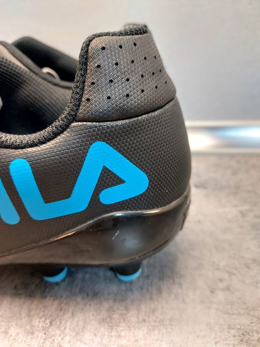 Fila buty piłkarskie roz.43 korki
