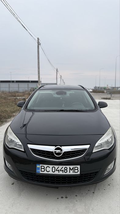 Opel Astra 2011