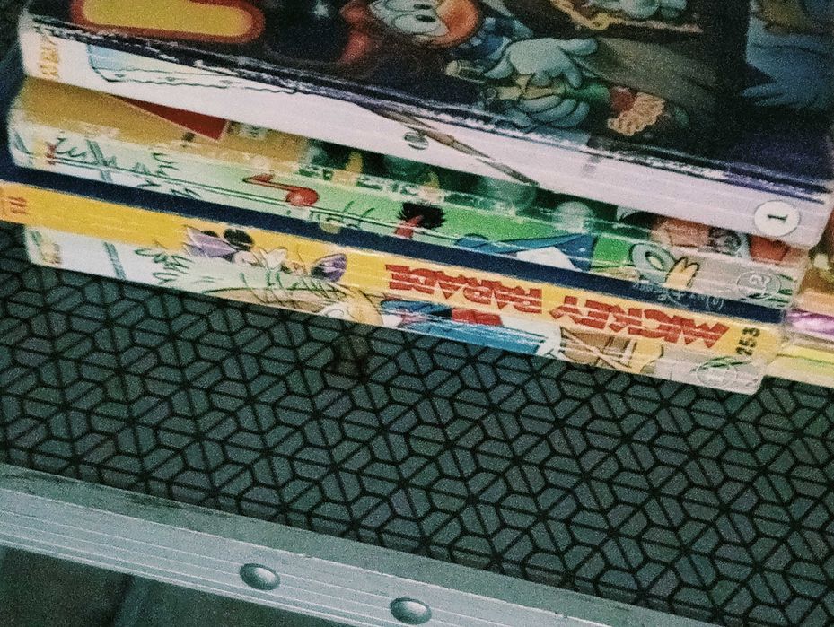 Banda desenhada antiga e menos antiga desde 2 euros cada.