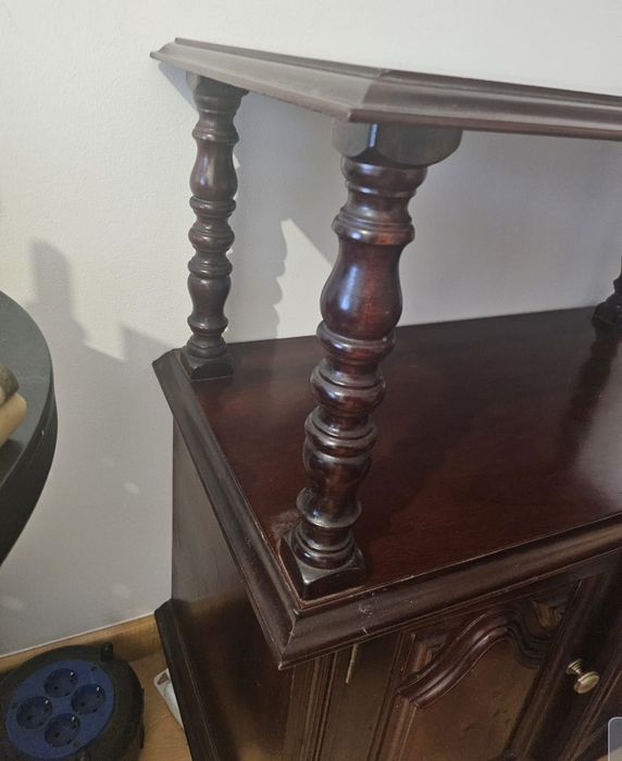 Mobile TV Stand for Home, Bedroom, Apartment, Villa, Office, or Study.64739334255489123