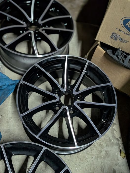Диски легкосплавні 5x120 R17 Volkswagen T5 T6 6.1 BMW титани фольц
