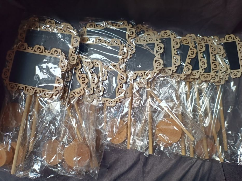 Tabliczki kredowe dekoracyjne ze stojakiem winietki 40 szt