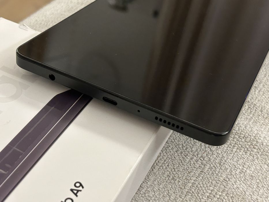 j. NOWY Tablet Samsung Galaxy Tab A9 SM-X110 8,7" 4/64GB Wi-Fi