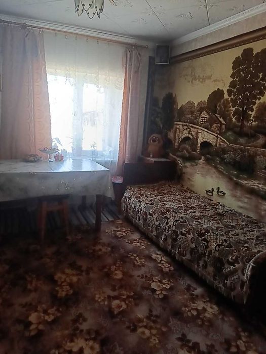 Продам будинок у селі Кулевча з двором, літньою кухнею, огорожею та усім необхідним для проживання