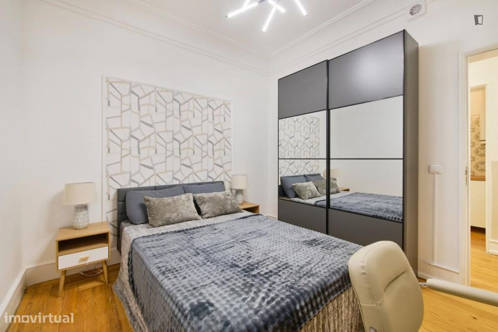 Quarto - localizado em Alameda Lisbon