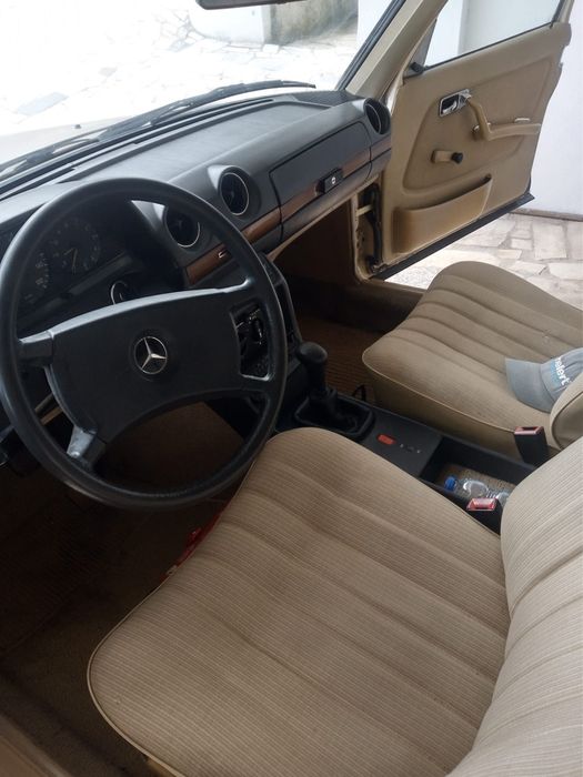 Mercedes W123  Impecavel