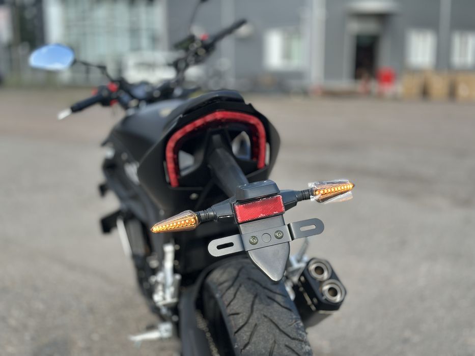 Мотоцикл RIDER Dukati V4 400 Інжектор, Рідина, 2циліндри