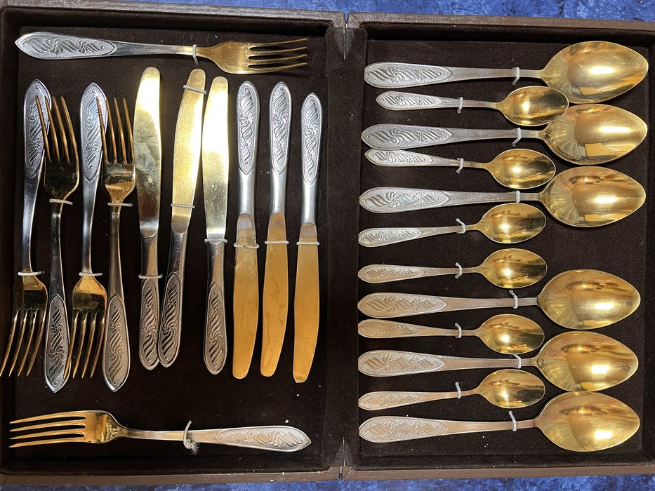 Набор столовых предметов 24 шт.