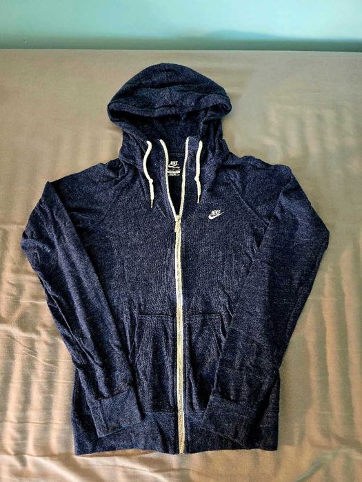 Granatowa bluza Nike Sportswear rozpinana S