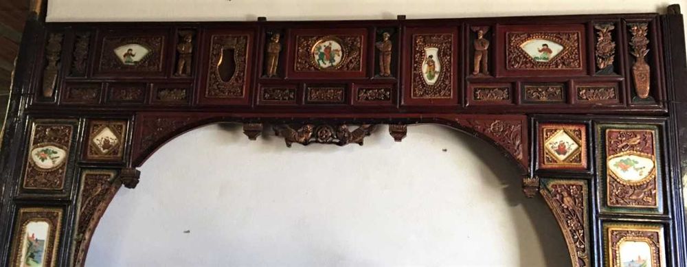 Belíssimo arco de cabeceira de cama chinesa antigo oriental