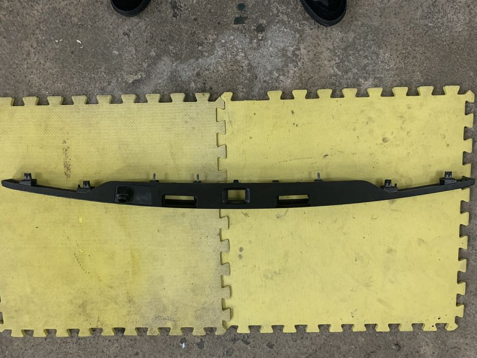 Friso tampa da mala Range Rover Evoque