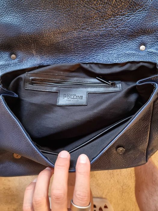 Mala de Couro Pollini Azul-Escuro – Usada, em bom estado u