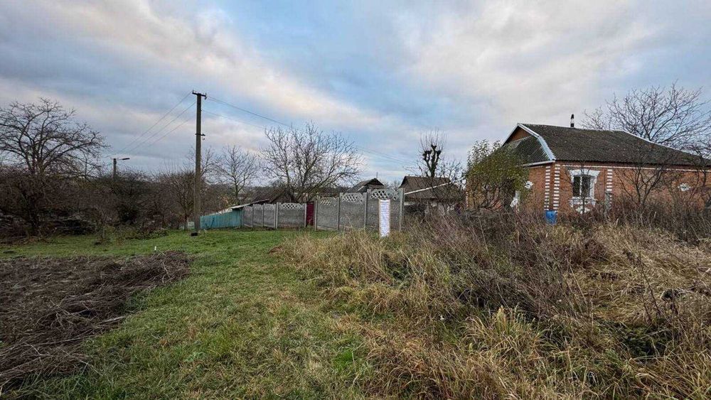 Продам земельну ділянку 11 соток с. Щітки