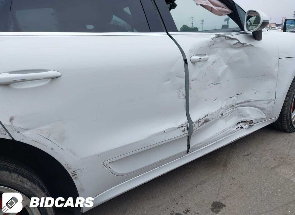 Części do Porsche Macan Turbo 2015 3.6L AWD, wersja USA.
