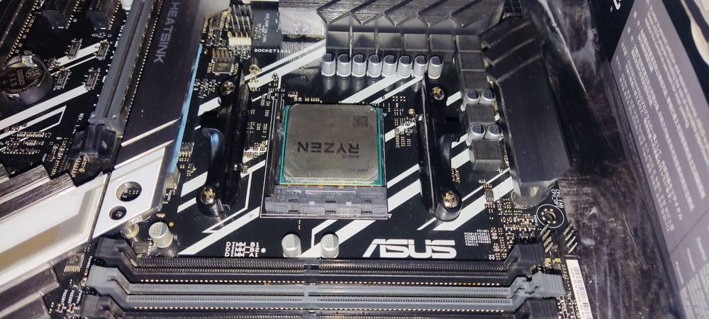 Материнская плата X470 +процессор