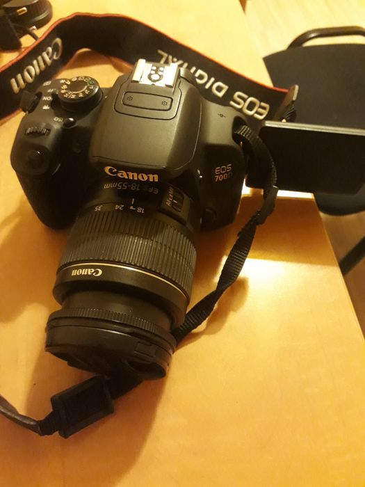 Canon Eos 700D czysty