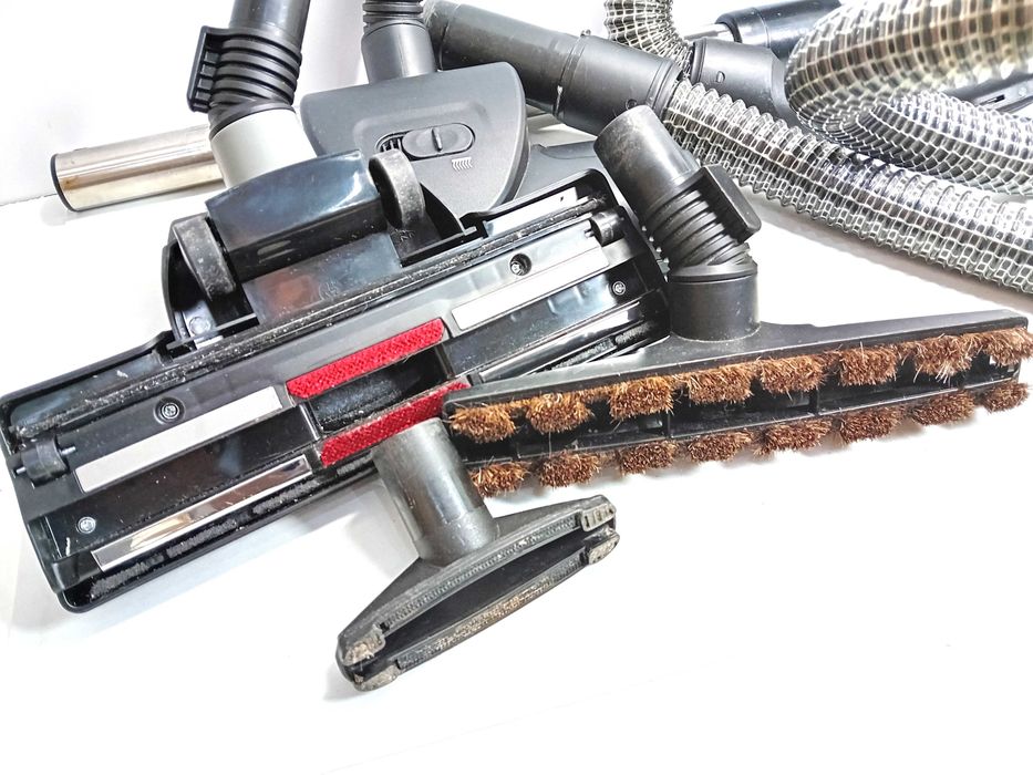 ODKURZACZ BOSCH Aquawash&clean BWD421PRO 2100W Loombard NML