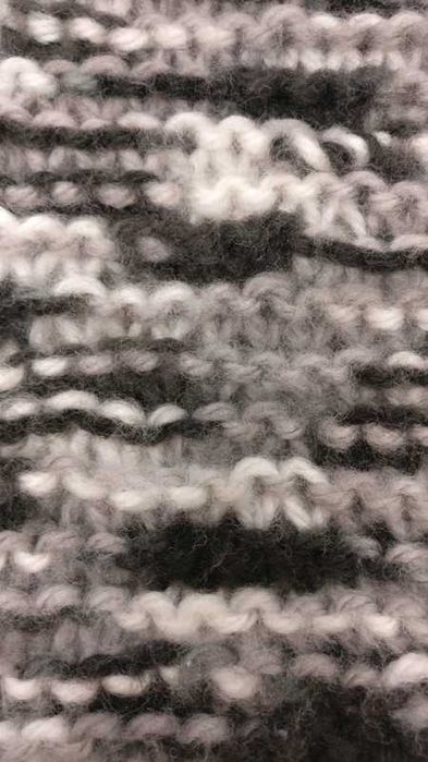 Cachecol (Branco, Cinzento e Preto)