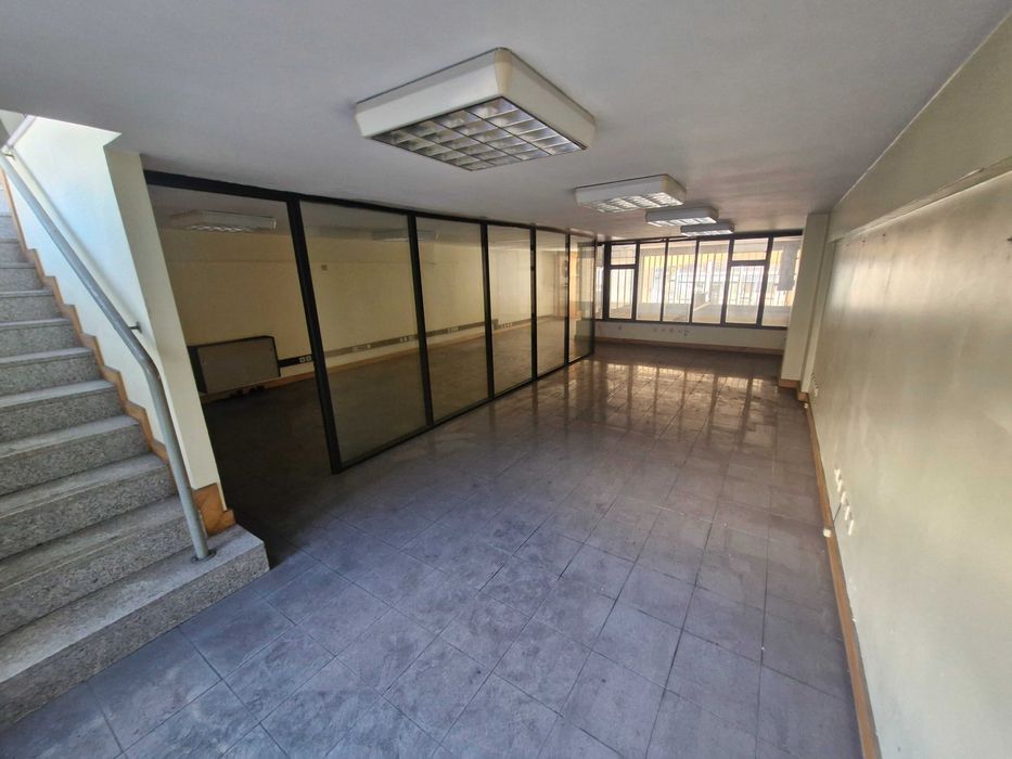 Espaço comercial - 182m2 - Com potencial para várias vertentes