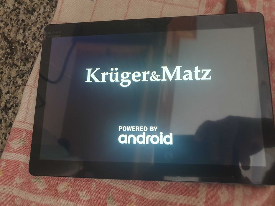 Tablete com camara e teclado 9.6"