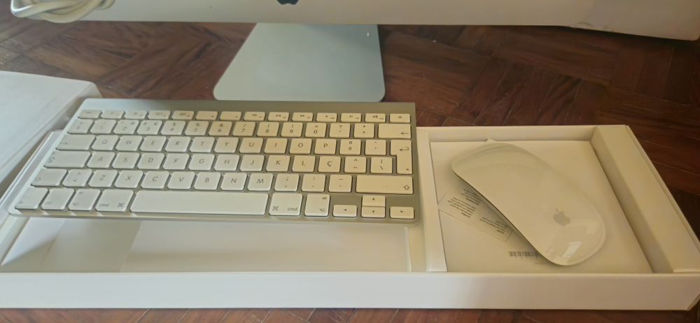 Apple iMac Model A1311508520736542566402