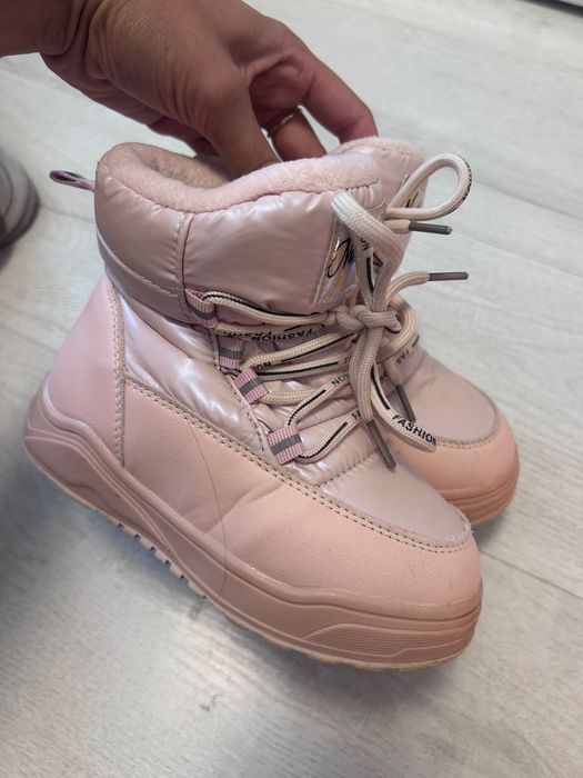 Продам дитячі ботінки