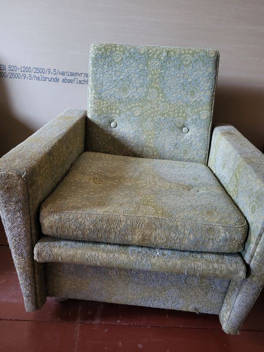 Кресла бувші у використанні