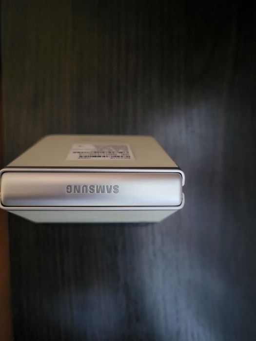 Продам м/т Samsung flip3 128/8gb