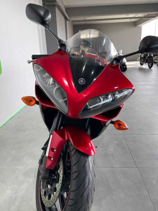Мотоцикл Yamaha R1