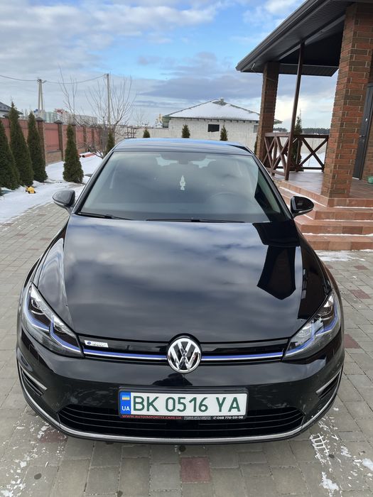 Volkswagen E-golf 35.8кВ