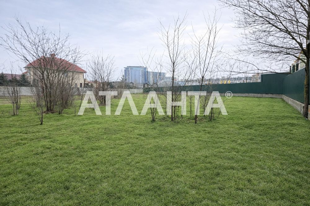 Участок в Фонтанке ТРЦ Ривьера