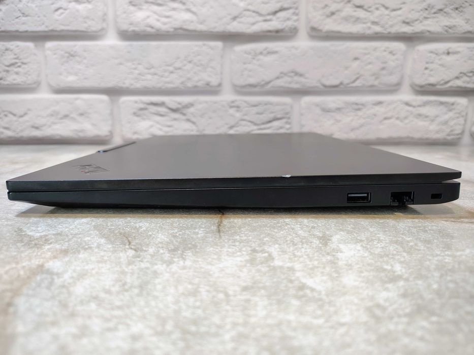 Lenovo ThinkPad E16 Gen 3 Intel Ultra 5 225U 16GB DDR5 256GB 2026!