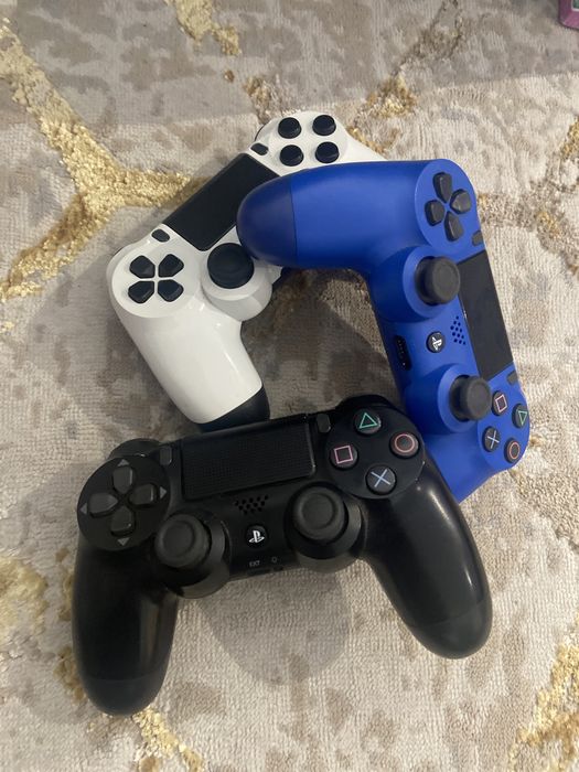 VENDO PS 4 1T +3 comandos •14 jogos+cabo Hdmi