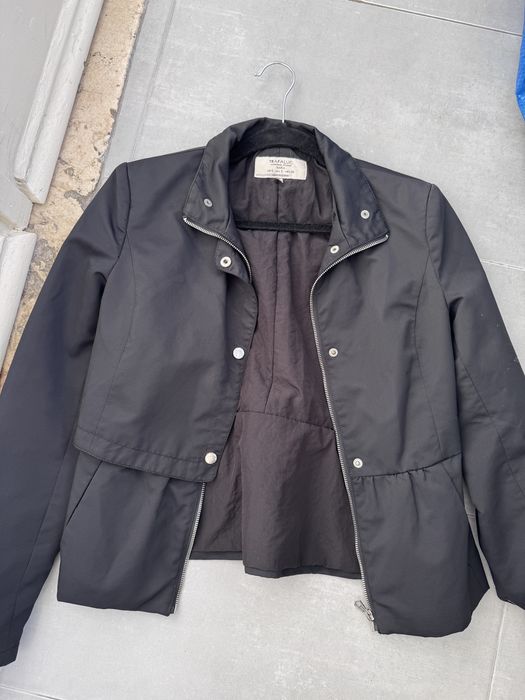Women's black coat in good condition