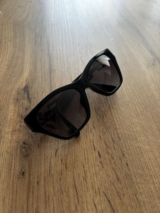 Okulary przeciwsłoneczne Armani