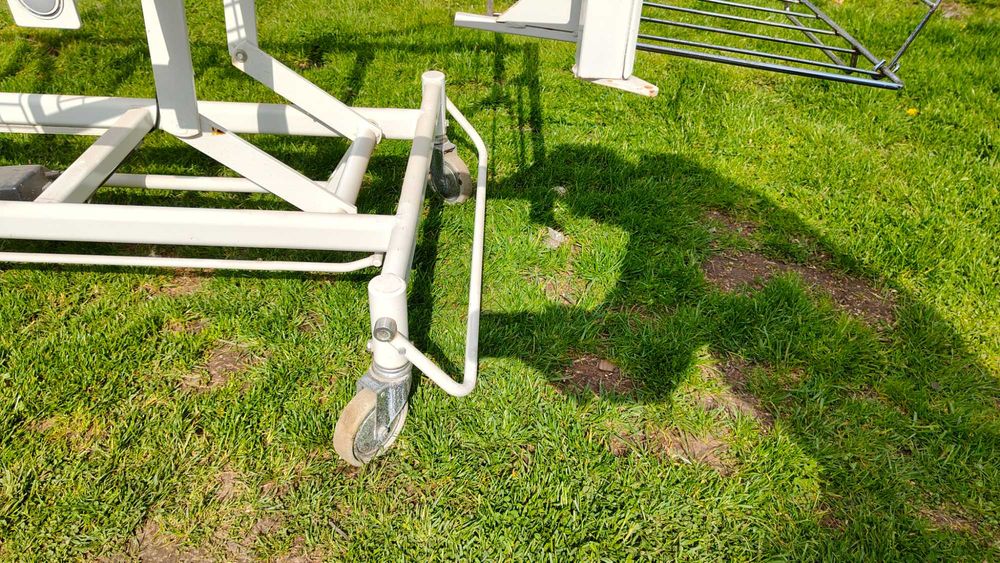 sprzedam łóżko rehabilitacyjne - używane - w bardzo dobrym stanie