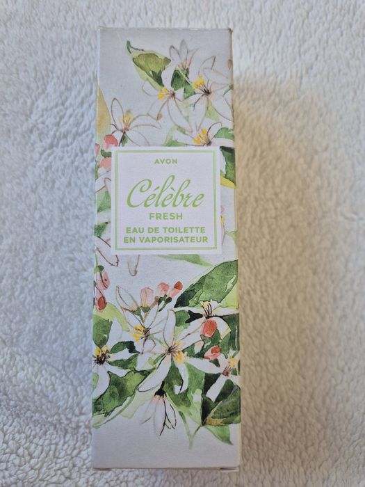 Perfuma Avon Celebre Fresh