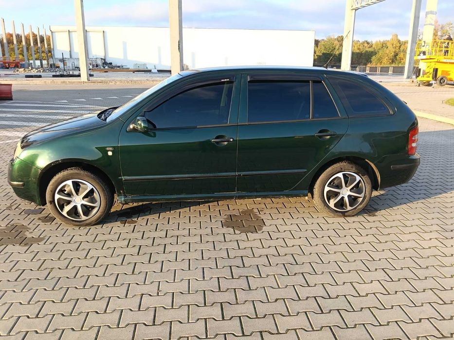 Продам машину терміново