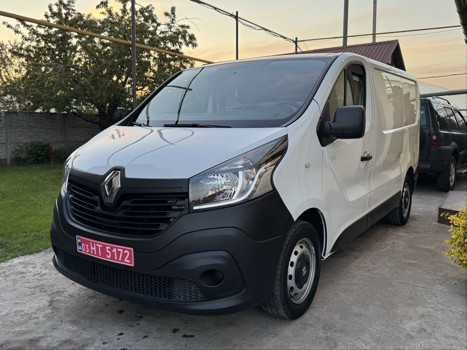Renault Trafic 2018рік 210тис км