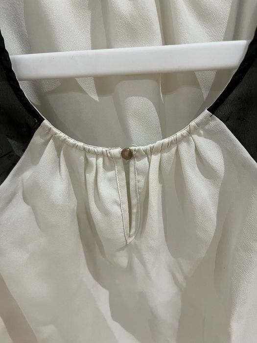 Top curto branco com preto nos ombros Lefties tamanho M